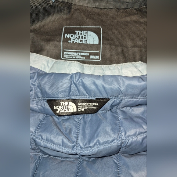 The North Face Performance Jacket - Picture 6 of 16